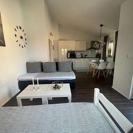 Vanessa Apartment